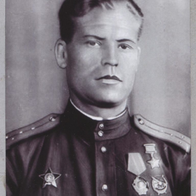 ВАКАРИН ИЗОТ АНТОНОВИЧ (1911 – 1945)