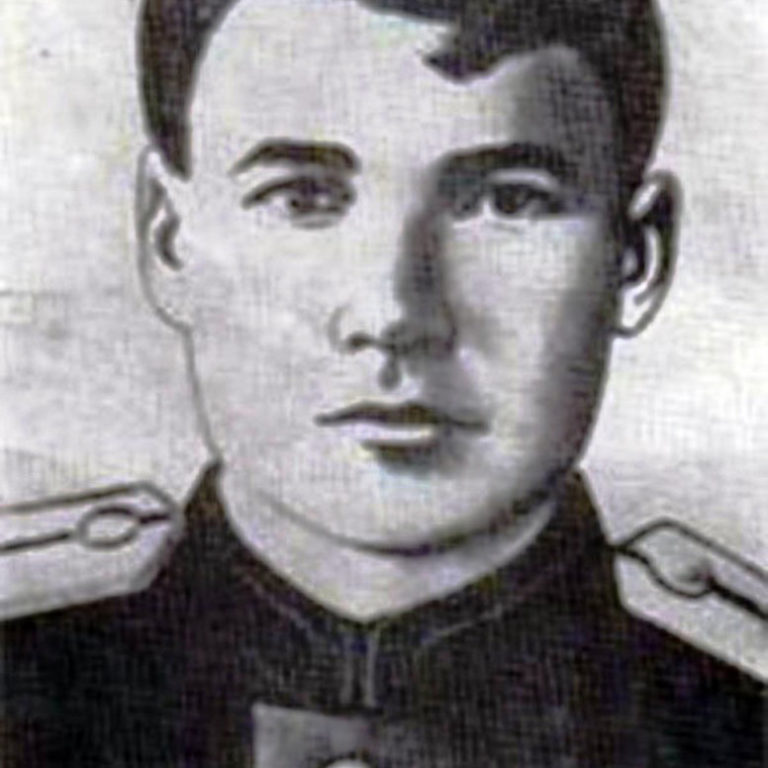 Прокопий Федорович Сенчихин (1923-1944)