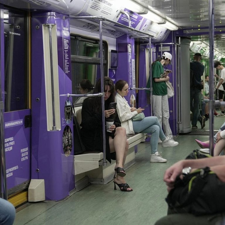 О наших модельных в Московском метро